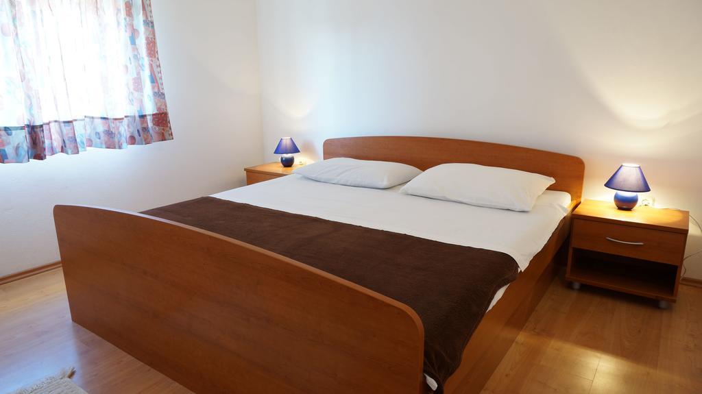 Apartments Sandra Sukošan Δωμάτιο φωτογραφία
