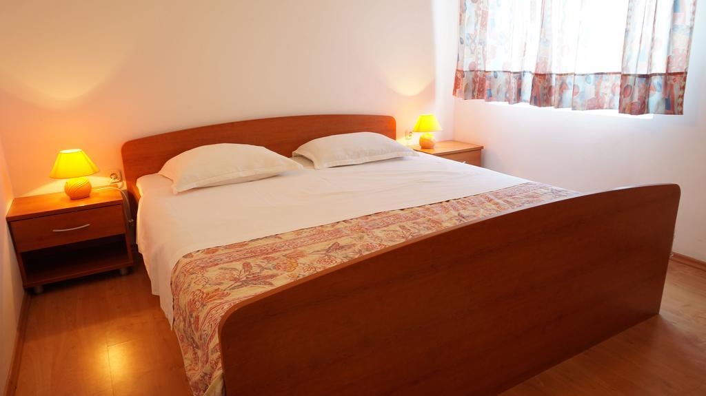 Apartments Sandra Sukošan Δωμάτιο φωτογραφία