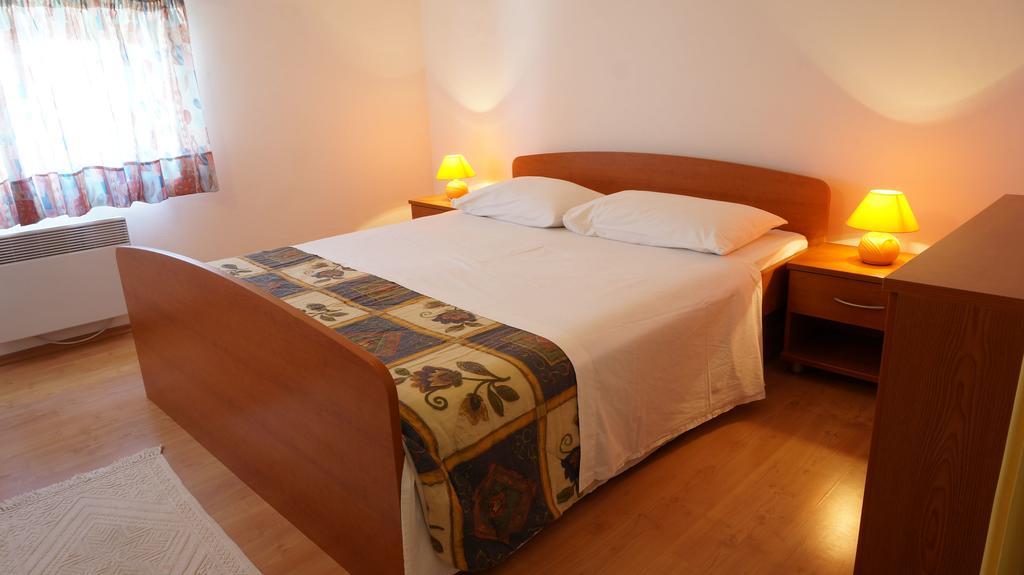 Apartments Sandra Sukošan Δωμάτιο φωτογραφία