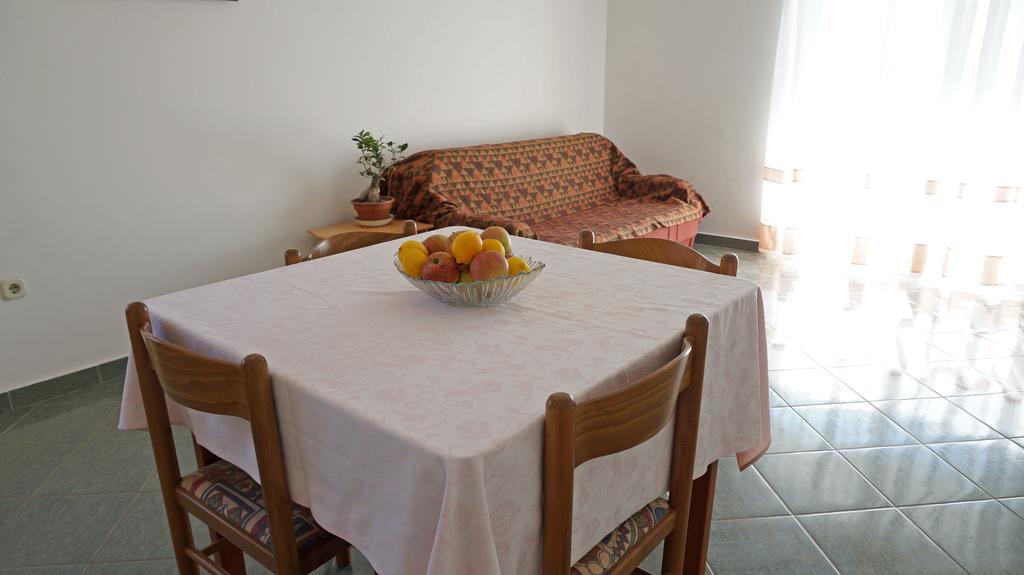 Apartments Sandra Sukošan Δωμάτιο φωτογραφία