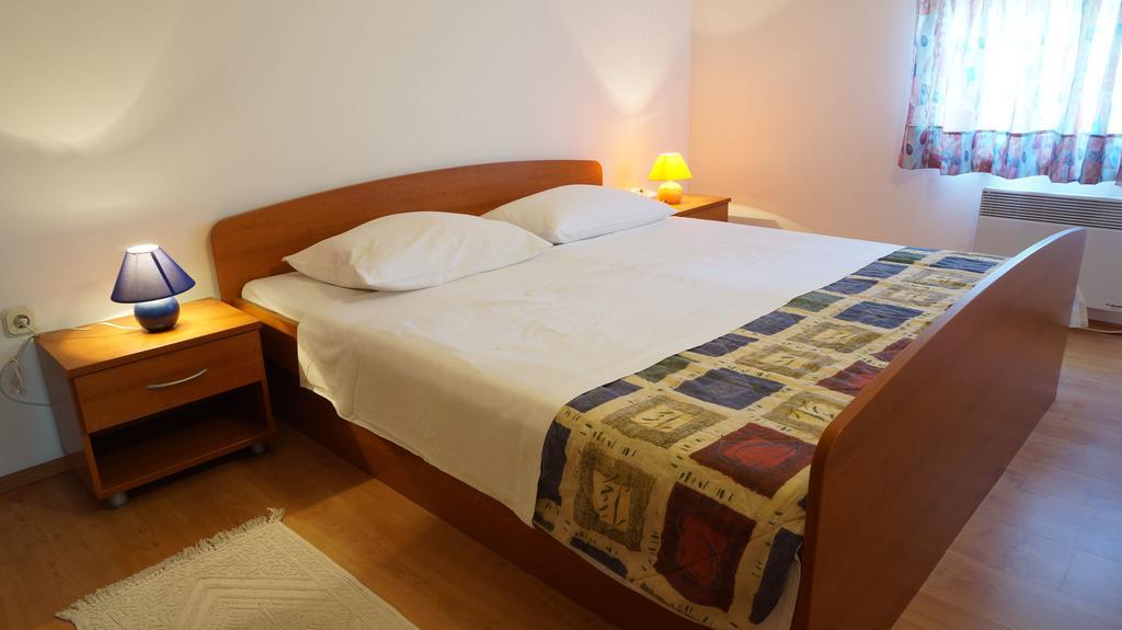 Apartments Sandra Sukošan Δωμάτιο φωτογραφία
